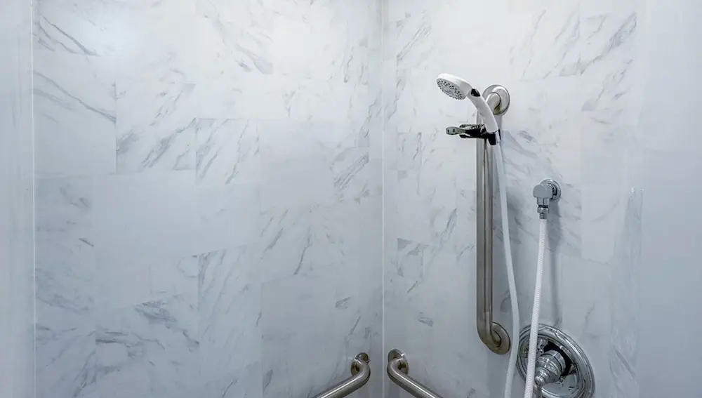 wetwall by Wilsonart